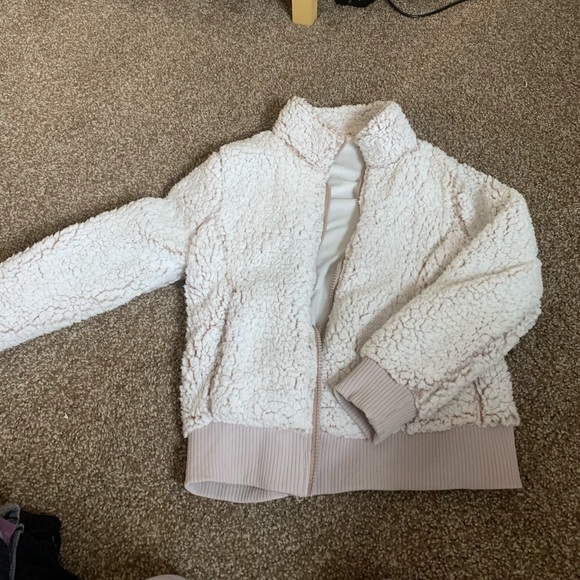 Fluffy VERY soft zip up - Picture 2 of 4